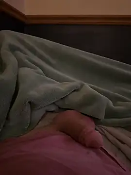 Snapshot of Dstat715 chatting on April 2026 01:45:01 AM Dstat715 online show from April 2026 01:45:01 AM