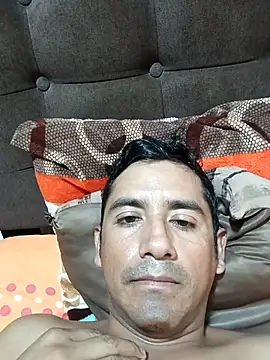 Snapshot of suupermetal chatting on April 2026 10:15:02 PM suupermetal online show from April 2026 10:15:02 PM