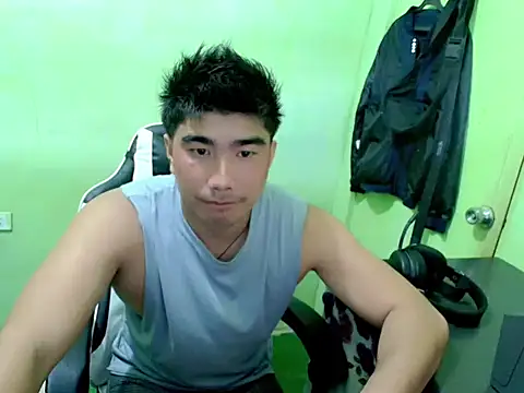 Hunkfireman online show from May 2026 12:49:01 AM