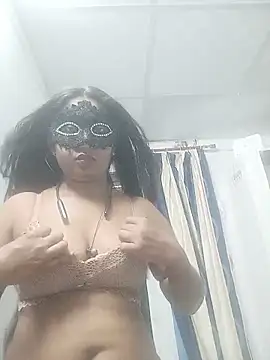 SWEETI HORNY50 online show from May 2026 05:09:02 PM