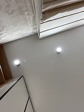 Snapshot of Viksipixi chatting on April 2026 05:43:01 PM Viksipixi online show from April 2026 05:43:01 PM