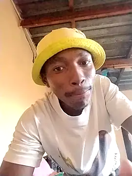 Snapshot of alphamale25 chatting on April 2026 03:31:02 PM alphamale25 online show from April 2026 03:31:02 PM