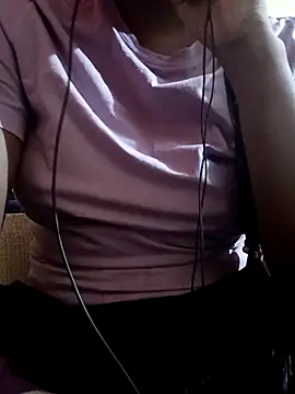 Snapshot of Hot-Kareena chatting on April 2026 05:43:01 PM Hot-Kareena online show from April 2026 05:43:01 PM