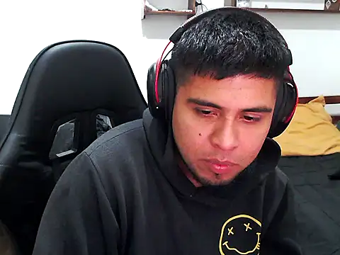 axellrz  online show from April 2026 02:31:01 AM