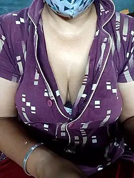 Riyashrma001 online show from June 2026 04:32:02 AM