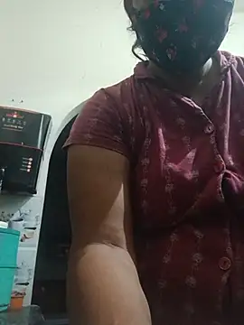 Riyashrma001 online show from June 2026 02:32:01 PM