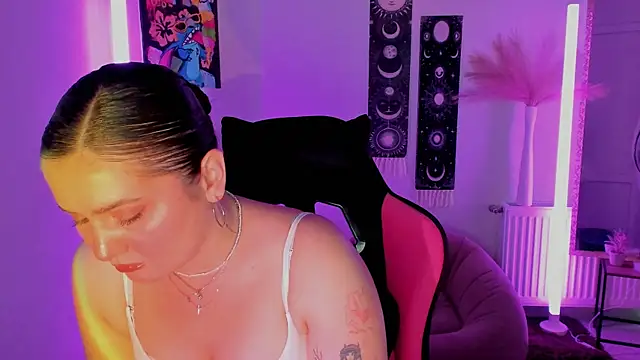 SourCherry   online show from July 2026 12:40:02 PM