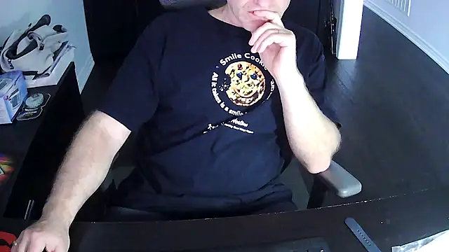 Shalun2000 online show from May 2026 05:39:01 PM
