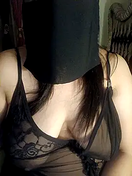 Snapshot of Amira_Egypt chatting on April 2026 10:52:01 PM Amira Egypt online show from April 2026 10:52:01 PM