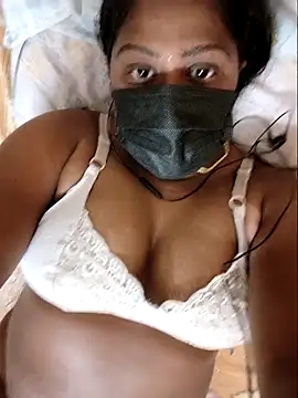 Romantic Woman online show from April 2026 01:52:01 PM