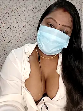 Romantic Woman online show from April 2026 05:52:02 PM