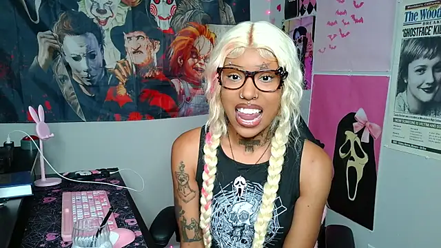 spookiebaddie online show from May 2026 02:06:02 AM