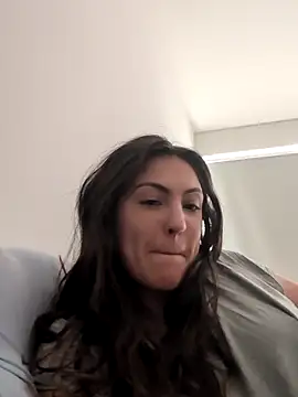 alwayswettt online show from April 2026 06:45:01 PM