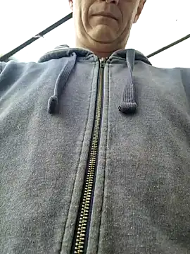 Snapshot of Frosting1957 chatting on April 2026 07:35:01 AM Frosting1957 online show from April 2026 07:35:01 AM