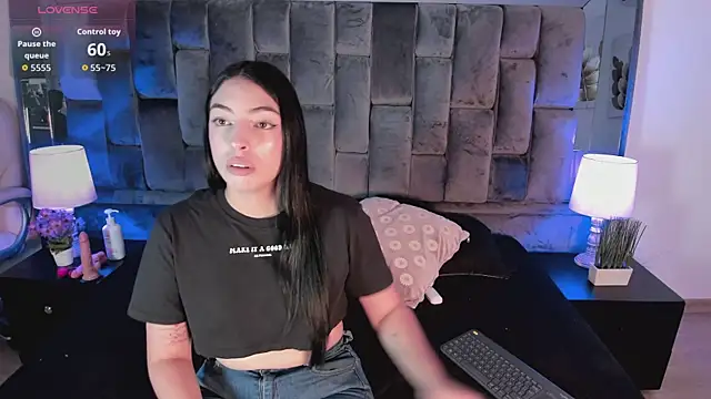 Ashly bloom  online show from June 2026 02:55:02 AM