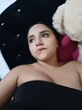 Snapshot of Valentina_Narvaez chatting on July 2026 07:27:01 PM Valentina Narvaez online show from July 2026 07:27:01 PM