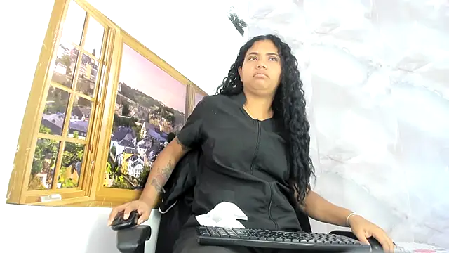 EllyBloom online show from June 2026 01:37:02 PM