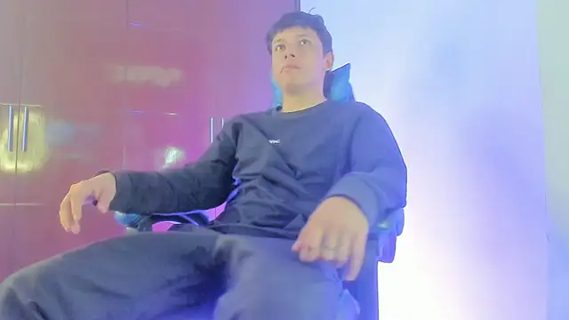 Snapshot of Lil_Yei chatting on April 2026 08:21:01 PM Lil Yei online show from April 2026 08:21:01 PM