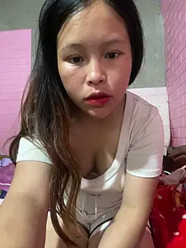 Snapshot of Hini_cute chatting on April 2026 10:45:02 AM Hini cute online show from April 2026 10:45:02 AM