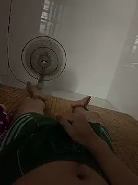 Snapshot of tanluc144444 chatting on April 2026 02:54:01 PM tanluc144444 online show from April 2026 02:54:01 PM