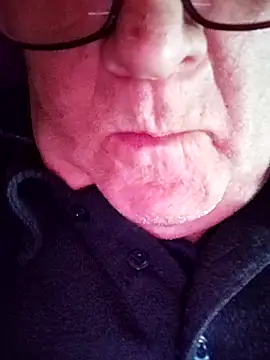 lickboy40 online show from May 2026 04:37:01 PM