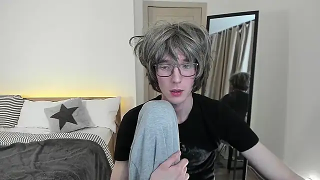 Snapshot of schizophrenic_dog chatting on April 2026 09:37:02 PM schizophrenic dog online show from April 2026 09:37:02 PM