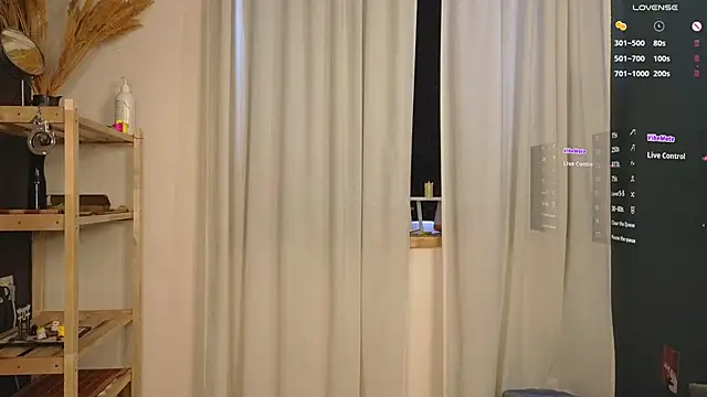 Snapshot of twistedlatte chatting on April 2026 06:25:02 AM twistedlatte online show from April 2026 06:25:02 AM