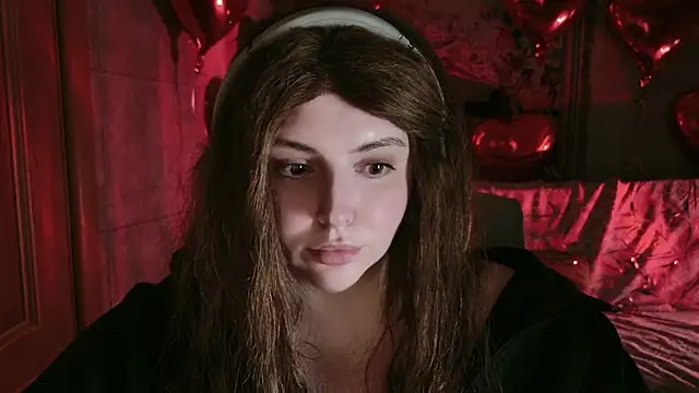 ArtLuna online show from April 2026 10:40:01 PM