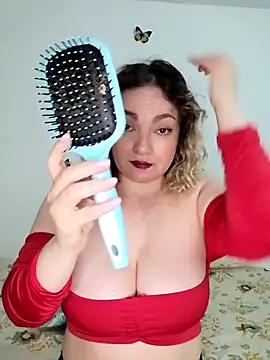 Snapshot of honey_hornie chatting on April 2026 01:08:01 AM honey hornie online show from April 2026 01:08:01 AM