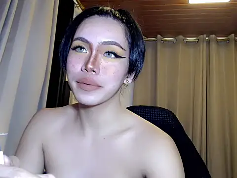 Snapshot of Womanoflove1 chatting on May 2026 11:26:02 AM Womanoflove1 online show from May 2026 11:26:02 AM