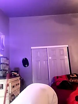 Uneedthis12inch online show from April 2026 01:11:02 AM