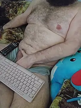 BriTheTopBear online show from June 2026 09:08:02 AM