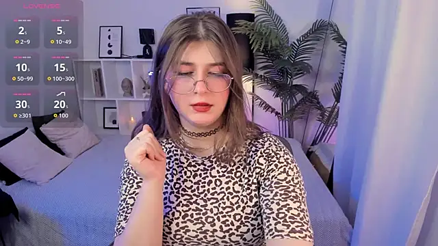 HaniaWish online show from May 2026 05:42:01 PM