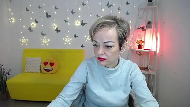 NikaMayu online show from May 2026 07:05:01 AM