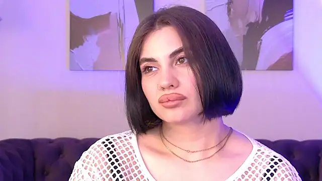 Snapshot of AdrianaToress chatting on May 2026 01:56:01 AM AdrianaToress online show from May 2026 01:56:01 AM