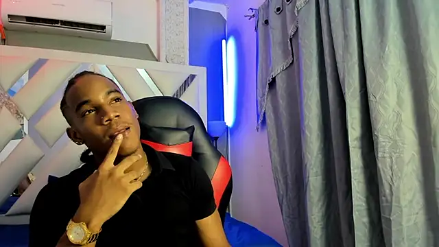 axel silva4 online show from May 2026 07:33:01 PM