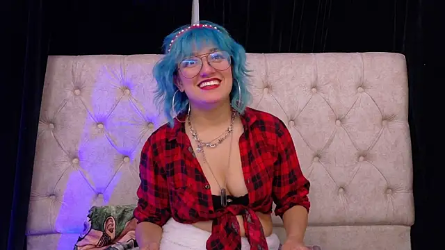 Zafiro Kitsune online show from June 2026 03:51:01 AM