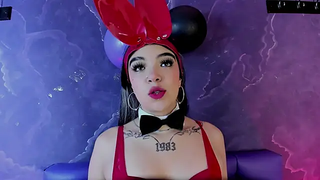 MeivissDemoni online show from April 2026 07:14:01 PM