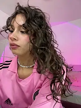 Snapshot of Dreanaa chatting on May 2026 07:54:02 PM Dreanaa online show from May 2026 07:54:02 PM