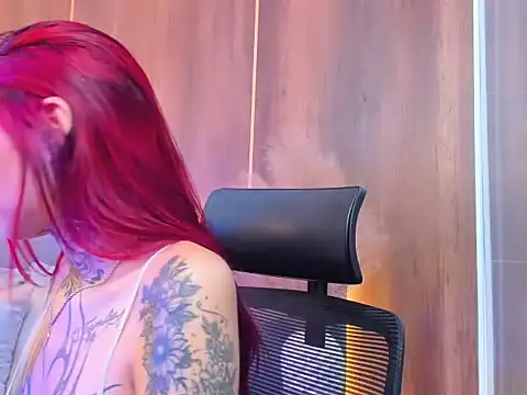 Snapshot of _Megan_Angel_ chatting on April 2026 04:12:01 PM Megan Angel online show from April 2026 04:12:01 PM