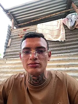 brayanz16 online show from April 2026 10:26:02 PM