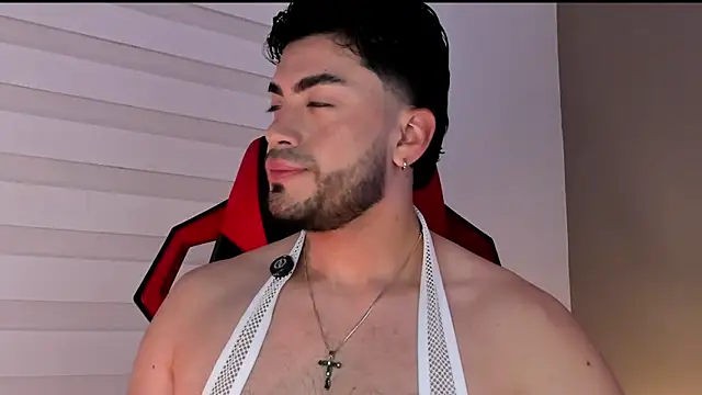 Snapshot of Alexander_Diazz chatting on April 2026 01:22:01 PM Alexander Diazz online show from April 2026 01:22:01 PM