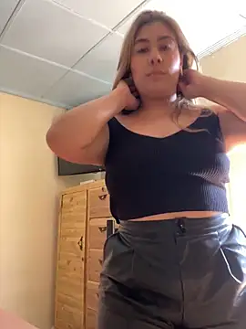  BellaSmith  online show from June 2026 08:22:02 PM