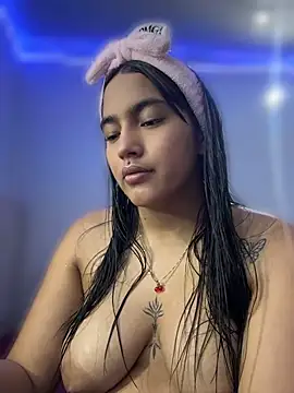 alanna22 online show from May 2026 12:55:02 PM