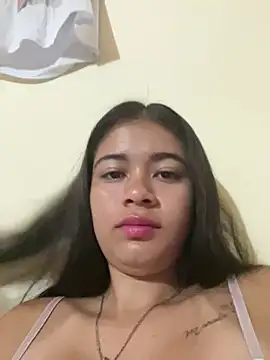 Snapshot of Kloe_zaf chatting on June 2026 08:28:02 AM Kloe zaf online show from June 2026 08:28:02 AM