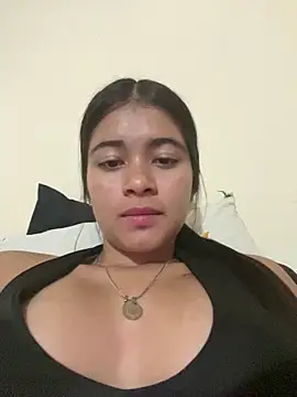 Snapshot of Kloe_zaf chatting on June 2026 09:14:01 AM Kloe zaf online show from June 2026 09:14:01 AM