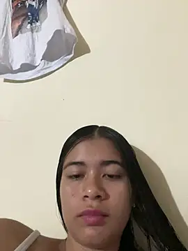 Snapshot of Kloe_zaf chatting on June 2026 01:49:01 AM Kloe zaf online show from June 2026 01:49:01 AM