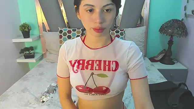 Sophie Copers online show from June 2026 08:02:02 PM
