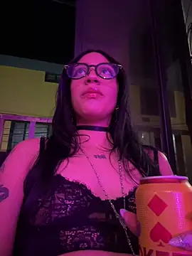 Snapshot of Kattze_ chatting on May 2026 12:52:02 AM Kattze online show from May 2026 12:52:02 AM