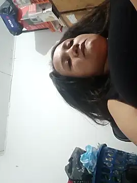 Snapshot of paola_daza chatting on April 2026 02:11:01 PM paola daza online show from April 2026 02:11:01 PM